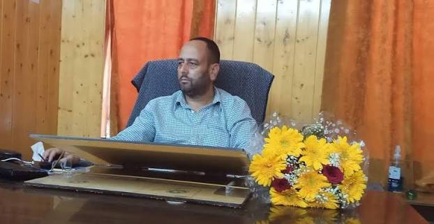Prof. Tariq Hussain